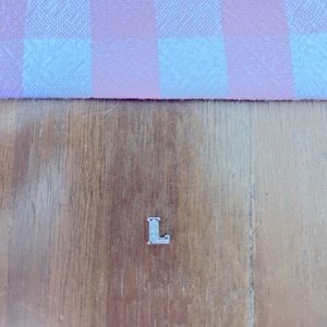 Origami Owl letter L charm
